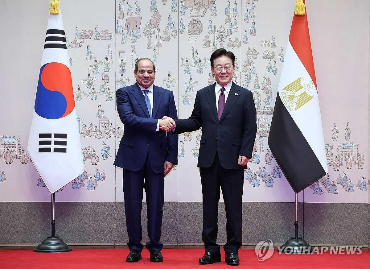 مصر وكوريا الجنوبية ترتقيان بالعلاقات لمستوى الشراكة الاستراتيجية
