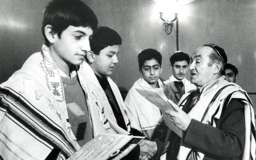 صورة غير مؤرخة لأحد المعابد اليهودية في أذربيجان منتصف القرن العشرين