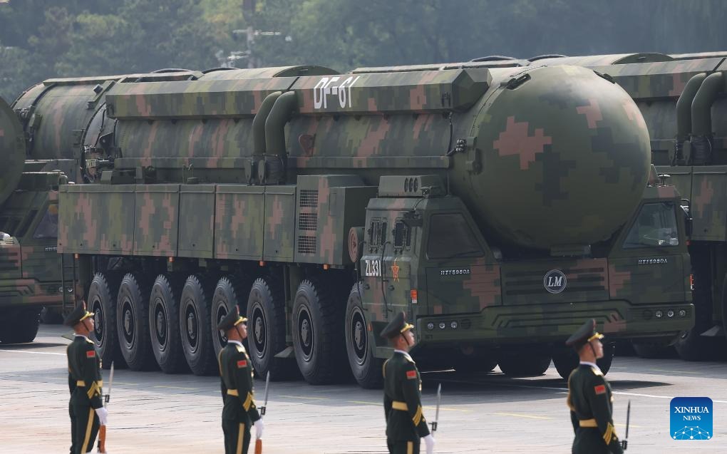 صاروخ DF-61  يظهر لأول مرة في الاستعراض العسكري في بكين ويعتقد أنه الصاروخ الباليستي العابر للقارات الأكثر تقدماً في الصين، 3 سبتمبر 2025