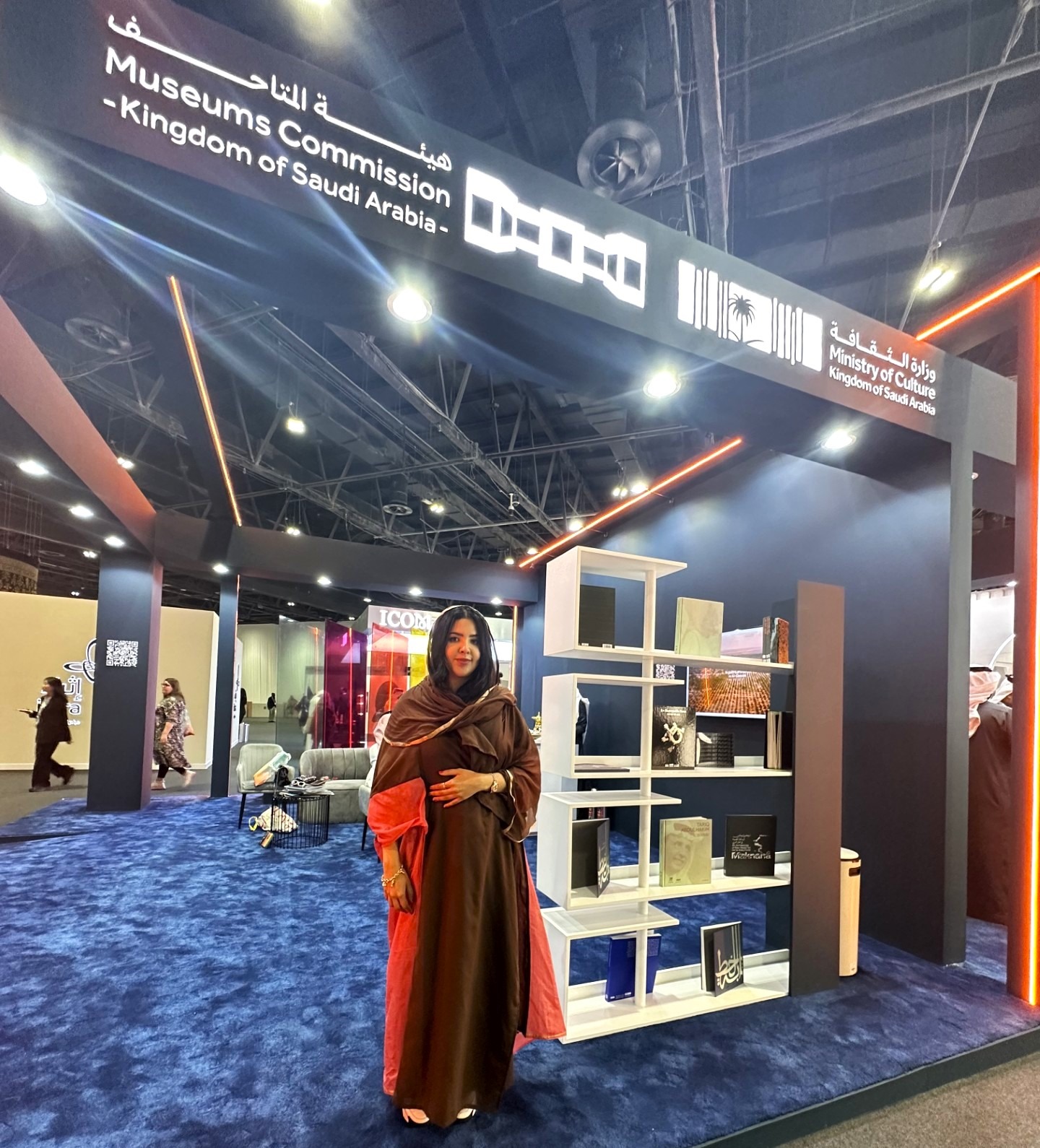 مشاعر الخواطري في الجناح السعودي