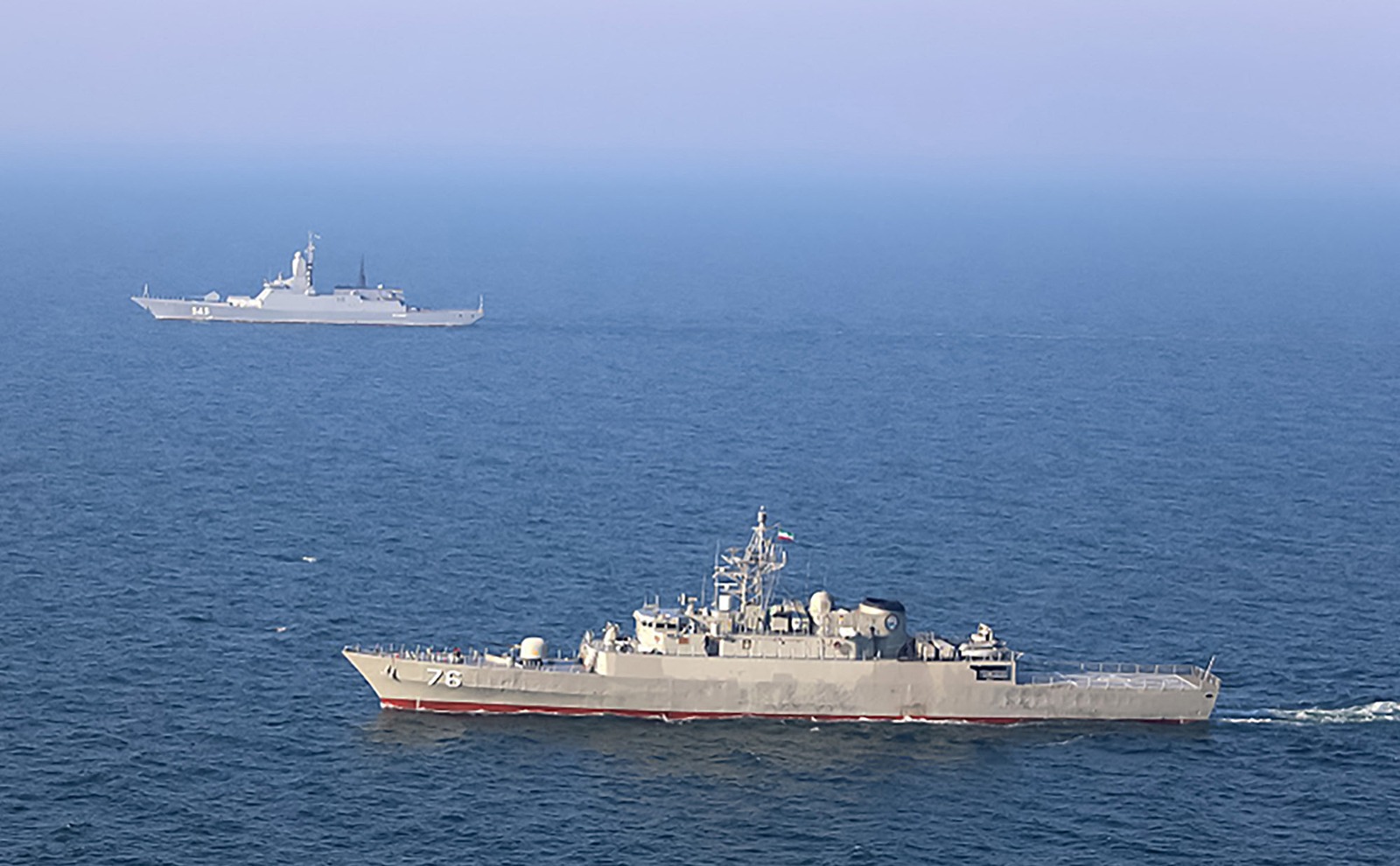 الفرقاطة "جمران" التابعة للبحرية الإيرانية تشارك في تدريبات مشتركة مع البحرية الروسية في المحيط الهندي. 16 فبراير 2021 - AFP