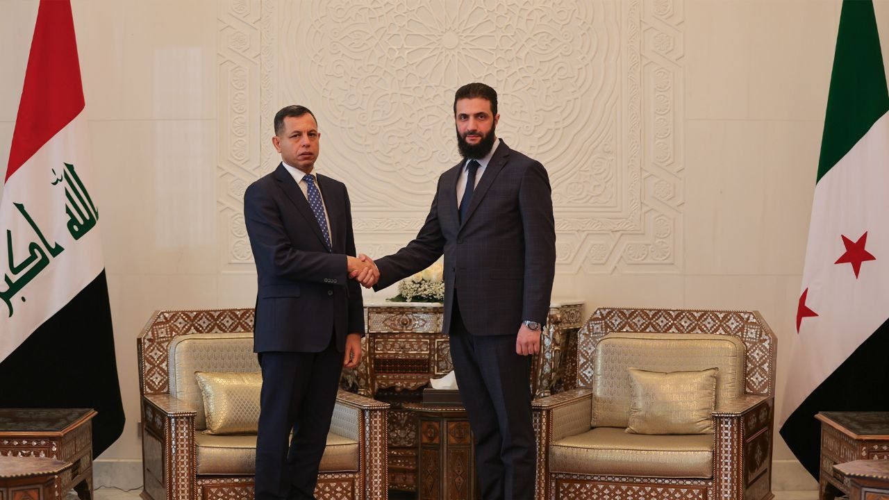 قائد إدارة العمليات العسكرية في سوريا أحمد الشرع يلتقي رئيس جهاز المخابرات العراقية حميد الشطي. 26 ديسمبر 2024