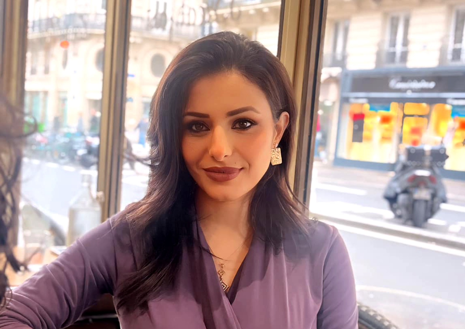 الشاعرة اللبنانية أصالة لمع