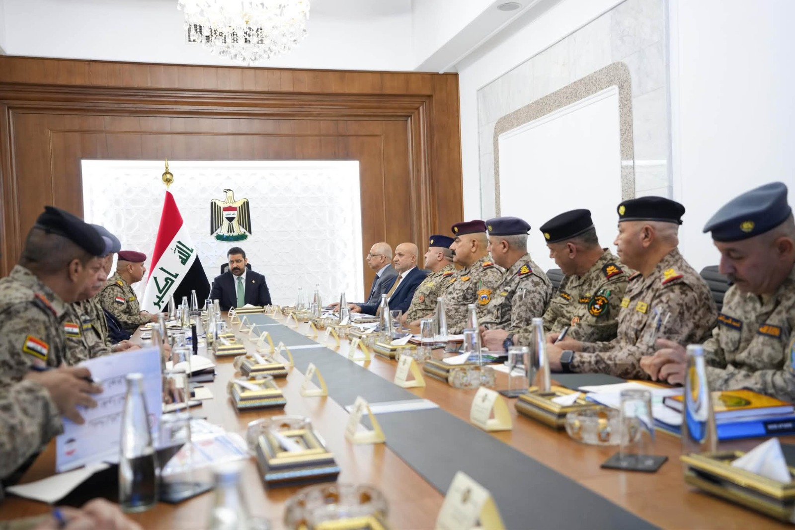 رئيس الوزراء العراقي يوجه برفع الجاهزية القتالية إلى أعلى المستويات