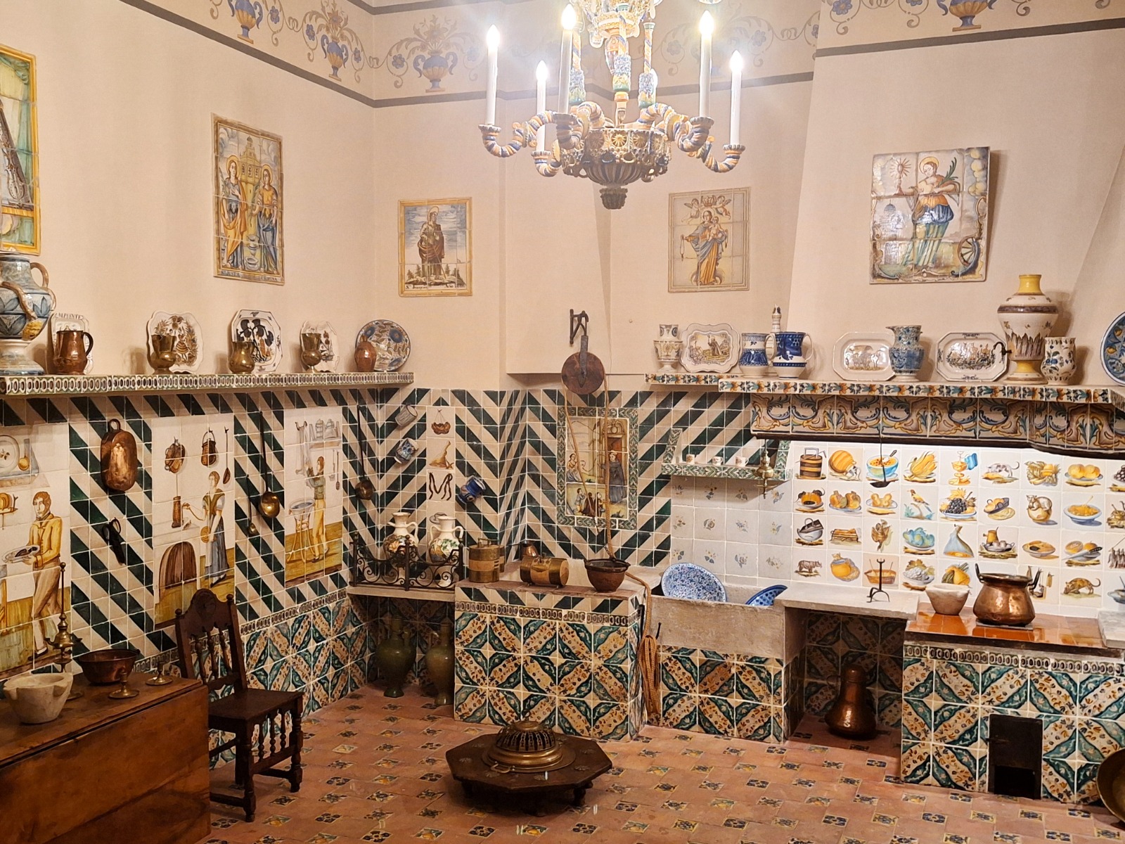 خزف في قاعة المتحف