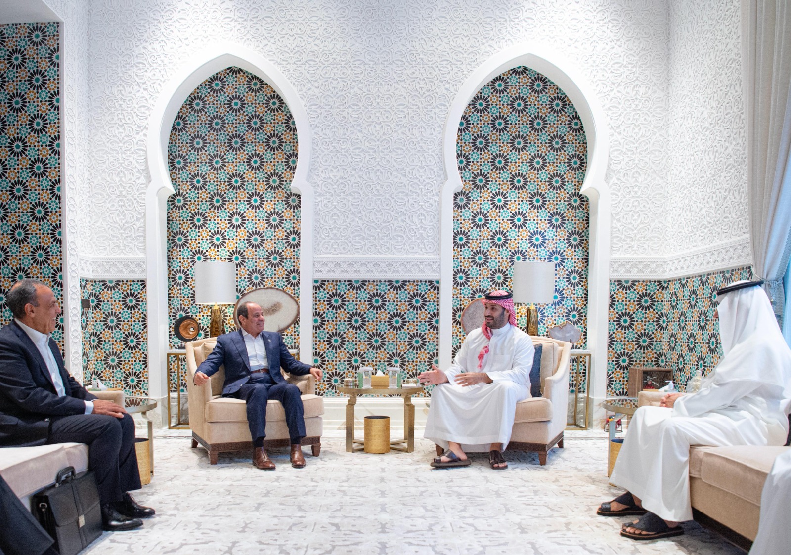 ولي العهد السعودي الأمير محمد بن سلمان يستقبل الرئيس المصري عبد الفتاح السيسي في قصر نيوم. 21 أغسطس 2025