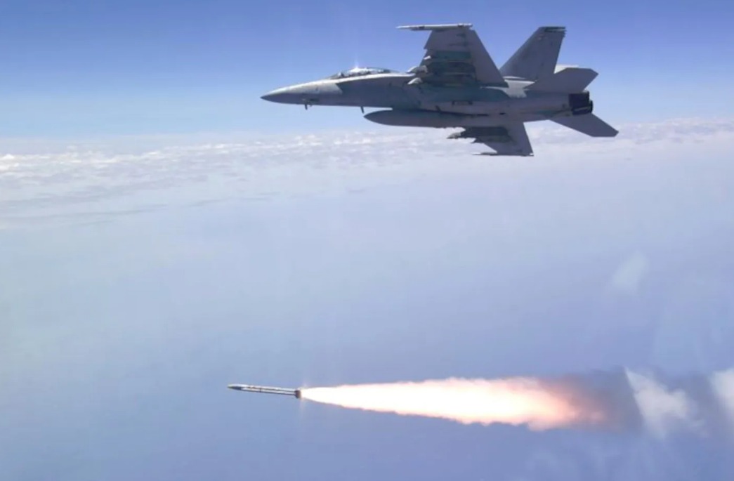 طائرة أميركية من طراز F/A-18F 