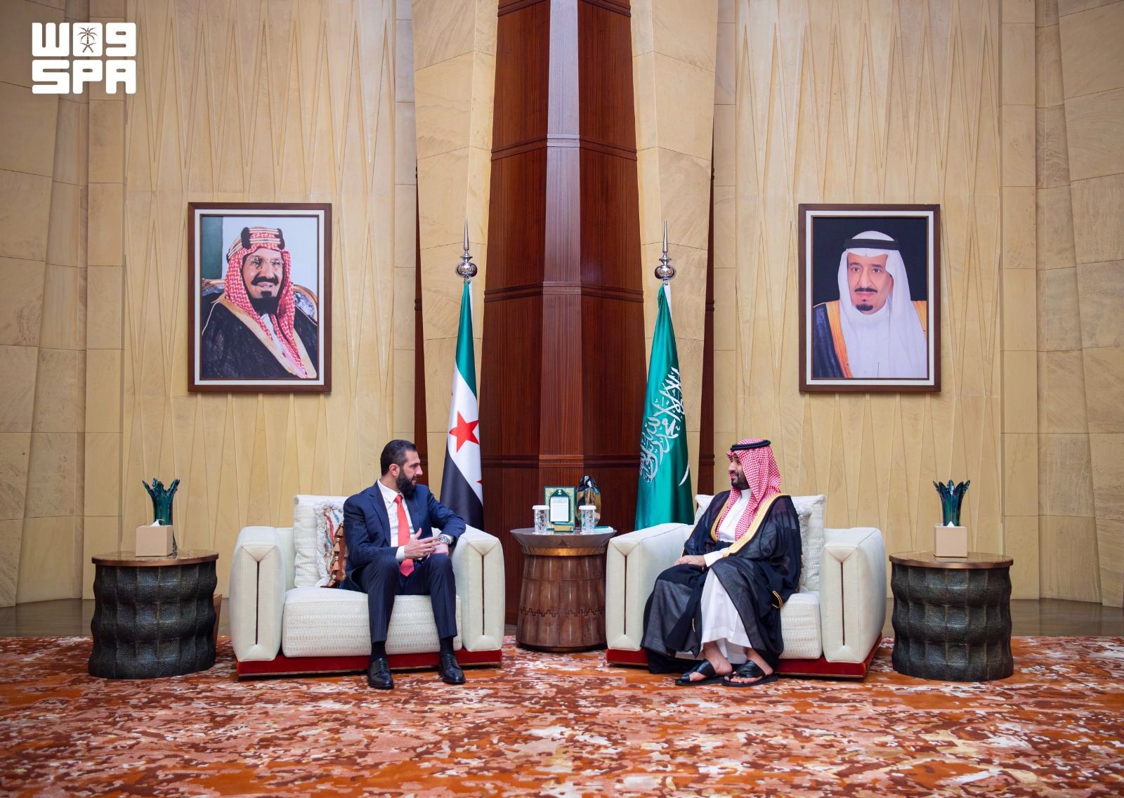 ولي العهد السعودي يبحث مع الرئيس السوري تطورات الأوضاع في المنطقة