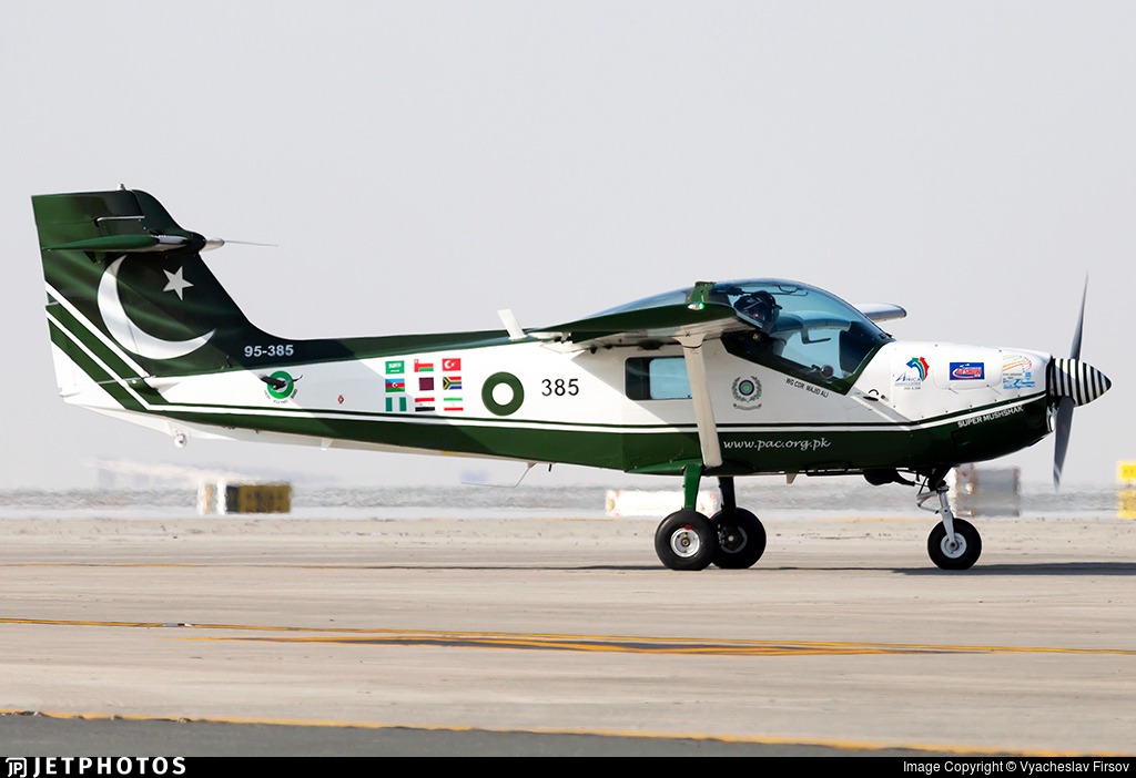 طائرة باكستانية من طراز   .15 نوفمبر 2021