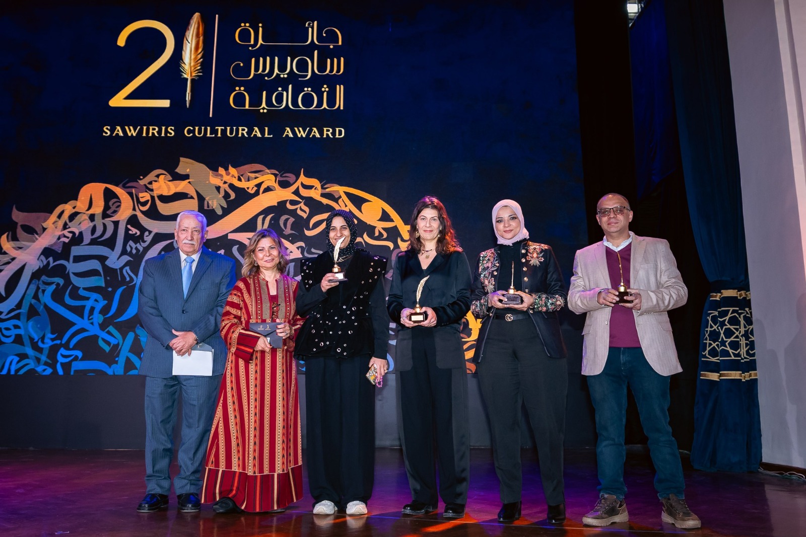 الفائزون بجائزة الطفل